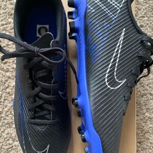 Nike Black and Blue Athletic Shoes